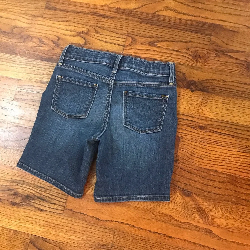 Old Navy Denim Blue Jean Shorts School Uniform Bottoms Girls Small 6 / 7 Regular